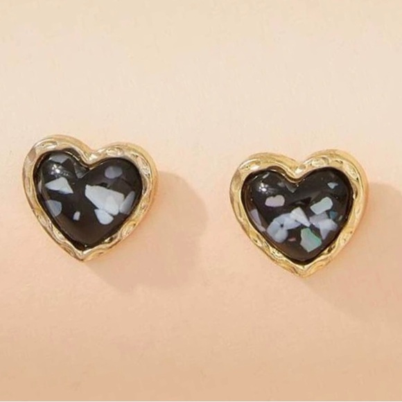 “Seashell Shards” Black Hearts Iridescent Shell Flake Chip Ocean Romance Studs - Picture 3 of 15